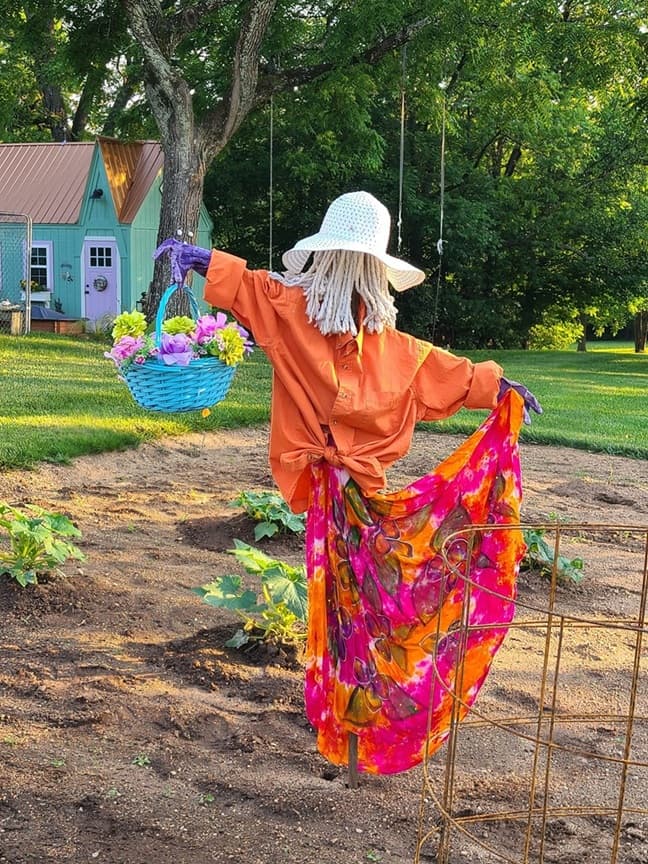 Free Organic Gardening Tips eBook cover by The Spider Plant Lady